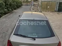 Usado Ford Mondeo Ghia 130 CV (95 kW) 2002 Gris / plata Berlina