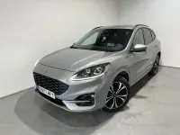 Usado Ford Kuga ST-Line 225 CV (165 kW) 2023 Gris / plata SUV
