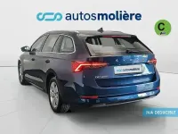 Usado Skoda Octavia Ambition 115 CV (84 kW) 2022 Azul Familiar