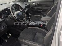 Usado Ford Kuga ST-Line 150 CV (110 kW) 2018 Gris / plata SUV