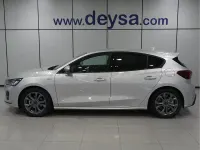 Usado Ford Focus ST-Line 125 CV (91 kW) 2026 Gris / plata Berlina