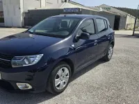 Usado Dacia Sandero Comfort 90 CV (66 kW) 2020 Azul Utilitario