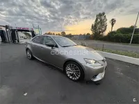 Usado Lexus IS300h Executive Line 223 CV (164 kW) 2013 Gris / plata Berlina