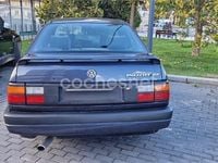 Usado VW Passat 115 CV (84 kW) 1992 Azul Berlina
