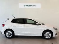 Usado Skoda Fabia Selection 95 CV (69 kW) 2024 Blanco Utilitario