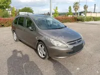 Usado Peugeot 307 110 CV (80 kW) 2005 Marrón Familiar