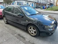 Usado Seat Leon Sport 105 CV (77 kW) 2004 Negro Utilitario