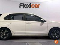 Usado Hyundai i30 116 HP (85 kW) 2021 Branco Citadino