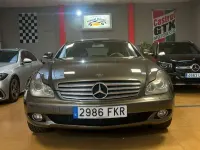 Usado Mercedes CLS320 224 CV (164 kW) 2007 Gris Coupe