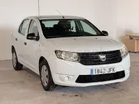 Usado Dacia Logan Ambiance 75 CV (55 kW) 2015 Blanco Berlina