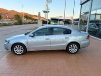 Usado VW Passat Edition 140 CV (102 kW) 2011 Gris / plata Berlina