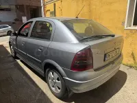 Usado Opel Astra Edition 103 CV (75 kW) 2004 Gris / plata Berlina