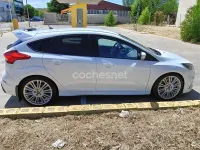 Usado Ford Focus RS 350 CV (257 kW) 2017 Blanco Berlina