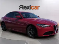 Usado Alfa Romeo Giulia 136 CV (100 kW) 2017 Granate Berlina