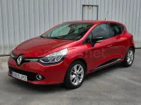 Usado Renault Clio IV LIMITED 90 CV (66 kW) 2016 Rojo Berlina