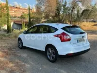 Usado Ford Focus 125 CV (91 kW) 2014 Blanco Berlina