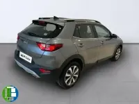 Usado Kia Stonic 101 CV (74 kW) 2024 Gris SUV
