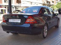 Usado Mercedes C220 Sport Edition 150 CV (110 kW) 2006 Azul Berlina