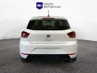 Usado Seat Ibiza Style Plus 110 CV (80 kW) 2022 Blanco Utilitario