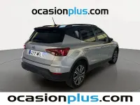 Usado Seat Arona Style 110 CV (80 kW) 2023 Gris plata SUV
