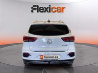 Usado MG ZS Luxury 114 kW (156 CV) 2023 Blanco Berlina