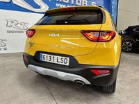 Usado Kia Stonic 101 CV (74 kW) 2021 Amarillo SUV