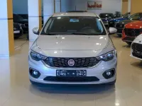 Usado Fiat Tipo Lounge 120 CV (88 kW) 2016 Gris / plata Berlina