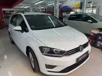 Usado VW Golf Sportsvan Advance 125 CV (91 kW) 2017 Blanco Monovolumen