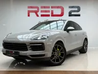 Usado Porsche Cayenne Platinum Edition 462 CV (339 kW) 2022 Gris / plata SUV