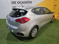 Usado Kia Ceed GT 90 CV (66 kW) 2014 Gris / plata Berlina