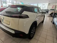 Usado Peugeot 2008 Active 110 CV (80 kW) 2021 Blanco SUV