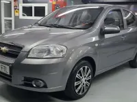 Usado Chevrolet Aveo LT 94 CV (69 kW) 2008 Gris Berlina