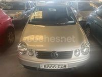 Usado VW Polo Match 75 CV (55 kW) 2004 Gris / plata Berlina