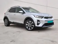 Usado Kia Stonic 110 CV (80 kW) 2017 Gris / plata SUV