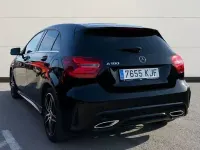 Usado Mercedes A180 AMG line 122 CV (89 kW) 2018 Negro Berlina