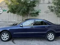 Usado Mercedes S500 306 CV (225 kW) 2000 Azul Berlina