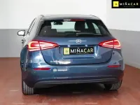 Usado Mercedes A180 116 CV (85 kW) 2020 Azul Berlina