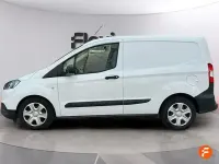 Usado Ford Courier 100 CV (73 kW) 2021 Blanco Monovolumen