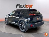 Usado Peugeot 2008 Active 100 CV (73 kW) 2023 Negro SUV