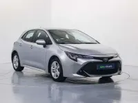 Usado Toyota Corolla Active 98 CV (72 kW) 2022 Plateado Berlina
