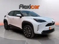 Usado Toyota Yaris Active 116 CV (85 kW) 2022 Blanco Utilitario