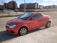 Usado Opel Tigra Sport 70 CV (51 kW) 2005 Rojo Descapotable