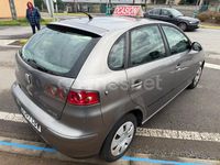 Usado Seat Ibiza 100 CV (73 kW) 2003 Beige Berlina