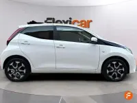 Usado Toyota Aygo X-clusiv 72 CV (52 kW) 2019 Blanco Utilitario