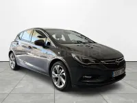 Usado Opel Astra Dynamic 125 CV (91 kW) 2016 Gris / plata Berlina