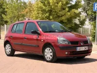 Usado Renault Clio II Expression 60 CV (44 kW) 2003 Granate Berlina