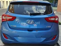 Usado Hyundai i30 GO! 110 CV (80 kW) 2016 Azul Berlina
