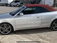 Usado Audi A4 Cabriolet 163 CV (119 kW) 2003 Gris / plata Descapotable