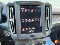 Usado Volvo XC40 129 CV (94 kW) 2023 Gris SUV
