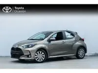 Usado Toyota Yaris Active 116 CV (85 kW) 2024 Bronce Utilitario